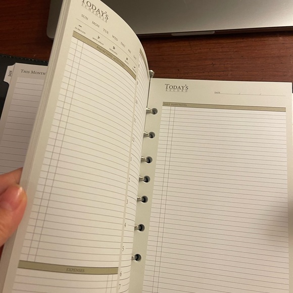 AT-A-GLANCE Undated Faux Leather Fashion Starter Set, 7 Ring, Black, Desk Size - Picture 14 of 14